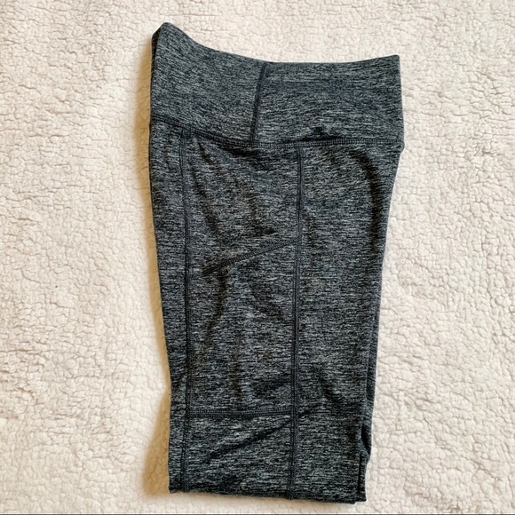 Aerie | Chill Play Move Grey Leggings - Picture 4 of 9